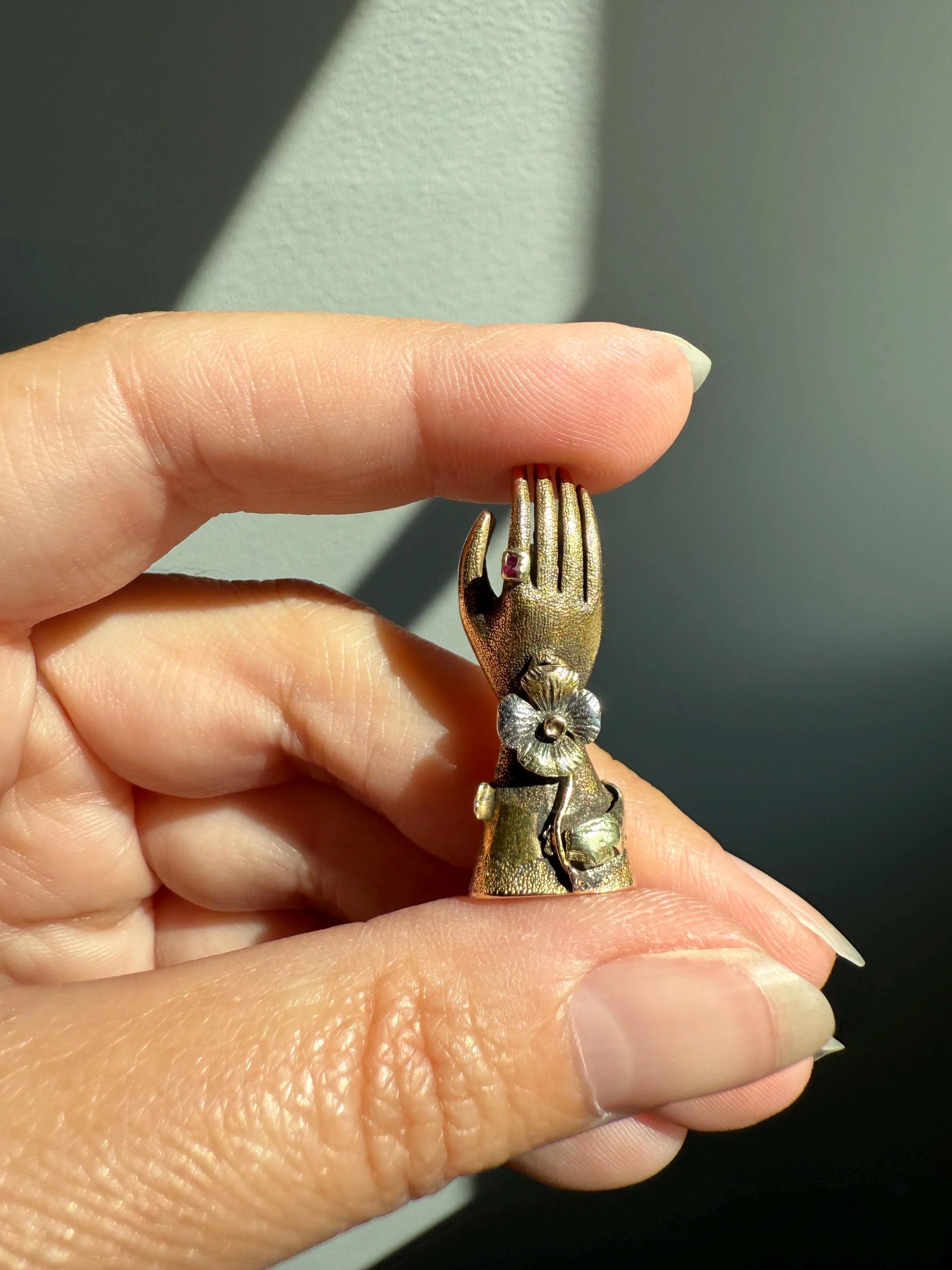 Thumb 5
